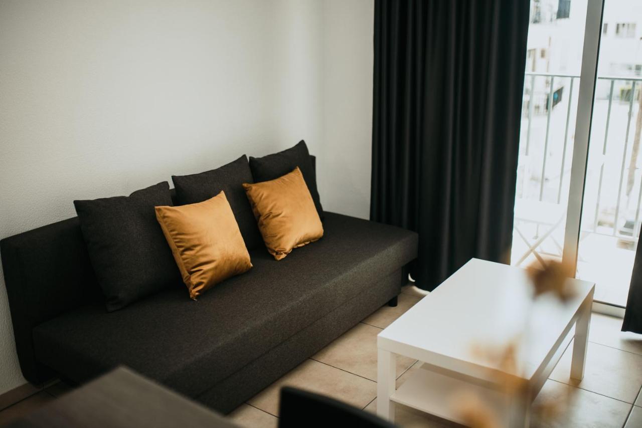 Five Keys Apartments Айя Напа Екстериор снимка