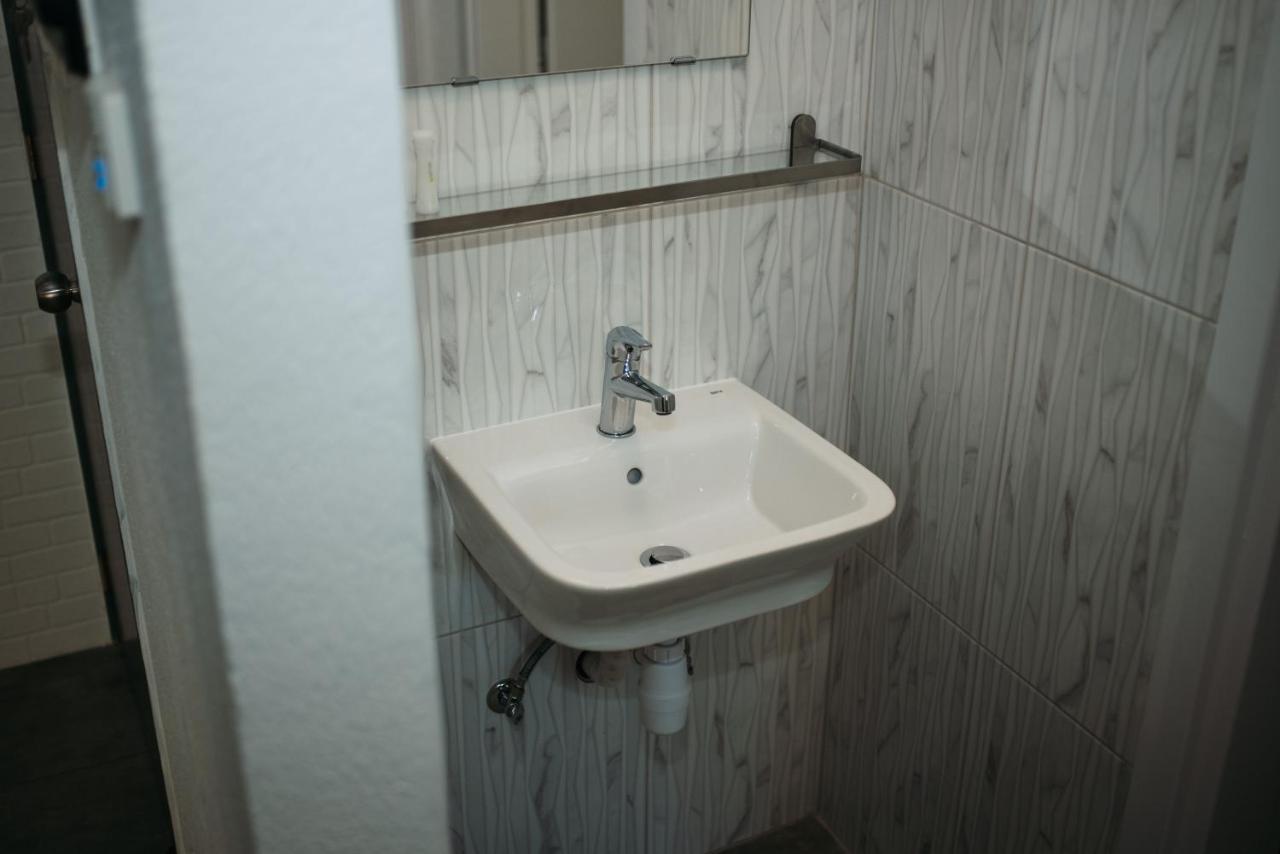 Five Keys Apartments Айя Напа Екстериор снимка