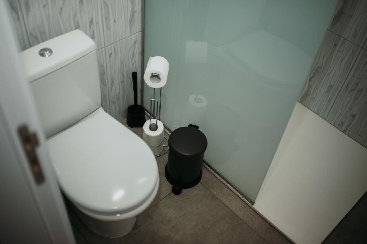 Five Keys Apartments Айя Напа Екстериор снимка